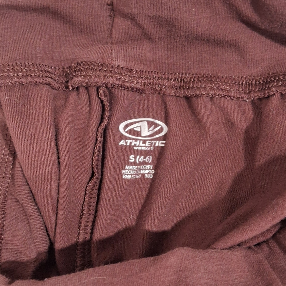 4 Pc Athletic Works Capri Jogger Pants Multiple Colors  Smoke Free Home - Picture 8 of 8